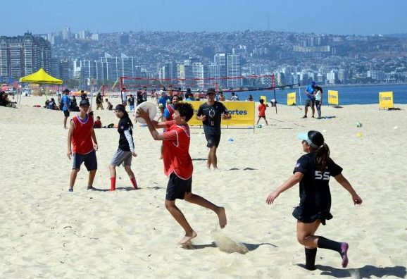 Imagen de la noticia Inauguran Playa del deporte 2026 con inéditos talleres y actividades familiares gratuitas