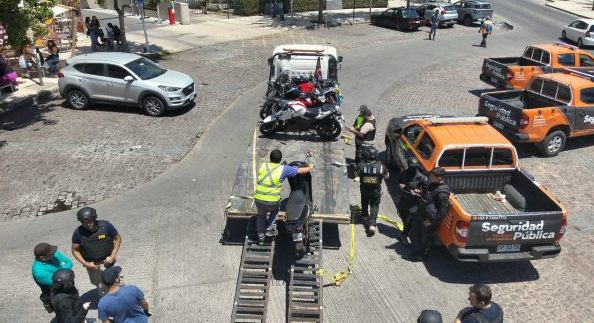 Imagen de la noticia Grúa municipal retira 24 motos de circulación: transitaban sin documentos