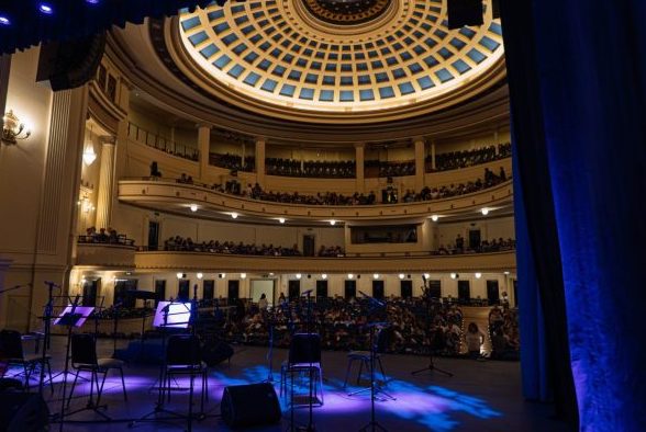 Imagen de la noticia TEATRO MUNICIPAL DE VIÑA DEL MAR INICIA EL 2026 CON ESPECTACULARES CONCIERTOS, TEATRO, DANZA Y HUMOR