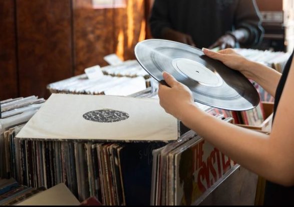 Imagen principal: Municipio de Viña del Mar celebrará el Día del Vinilo en la explanada de la Quinta Vergara