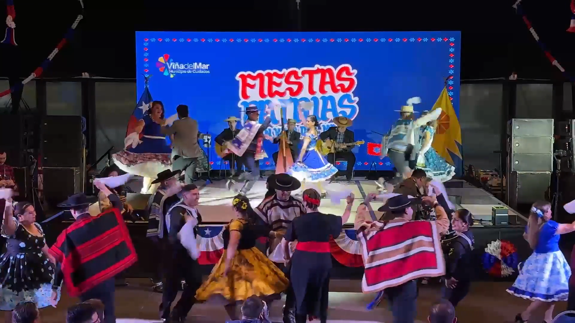 Imagen de la noticia Alcaldesa Macarena Ripamonti brindó el primer pie de cueca para dar la bienvenida a las Fiestas Patrias en Viña del Mar