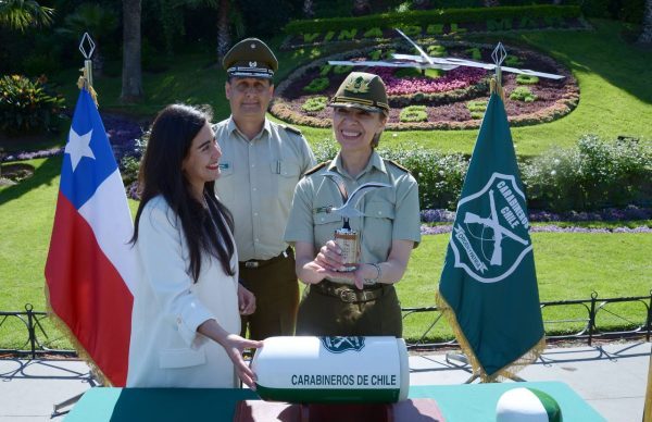 Imagen de la noticia Gaviota de Plata de Viña del Mar se suma a la cápsula del tiempo “Camino al centenario” de carabineros de Chile   
