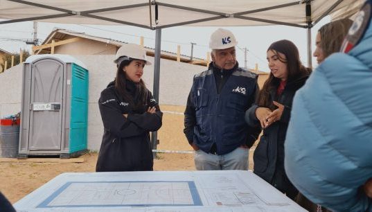 Imagen de la noticia Municipio de Viña del Mar inicia construcción de nueva cancha y espacio de encuentro vecinal en Reñaca Alto
